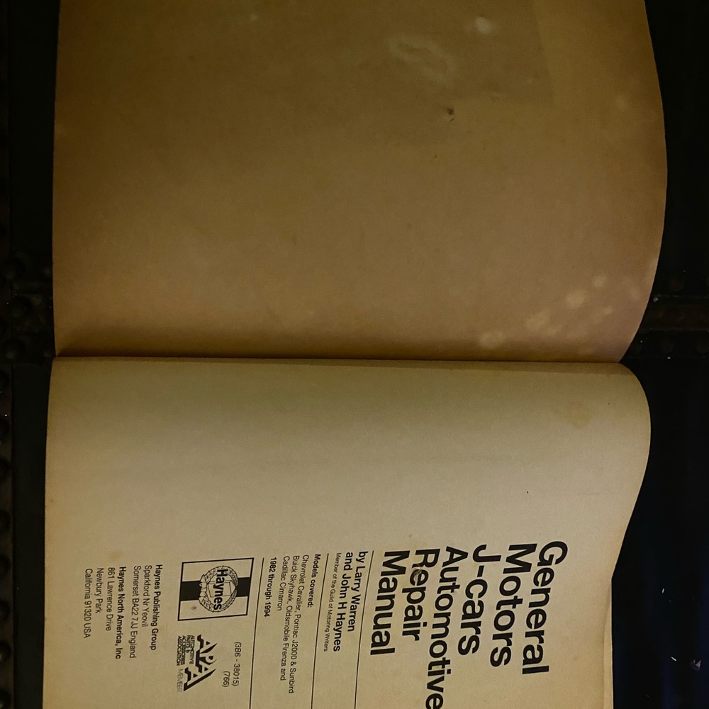 Haynes General Motors 1982-1994 automotive repair manual 38015 skyhawk, Sunbird - Picture 2 of 10